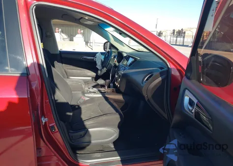 2015 Nissan Pathfinder Platinum/S/Sl/Sv z USA, uszkodzony, nr VIN 5N1AR2MN9FC600837